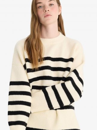 پلیور زنانه بژ دفکتو